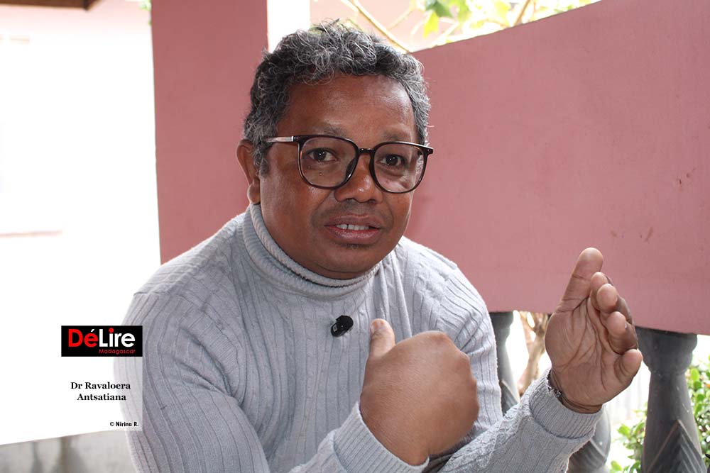 Dr Ravaloera Antsatiana, manam-pahaizana momba ny rano ( Ingenerie et Geoscience specialité Hydraulique et Ressource en Eau ).